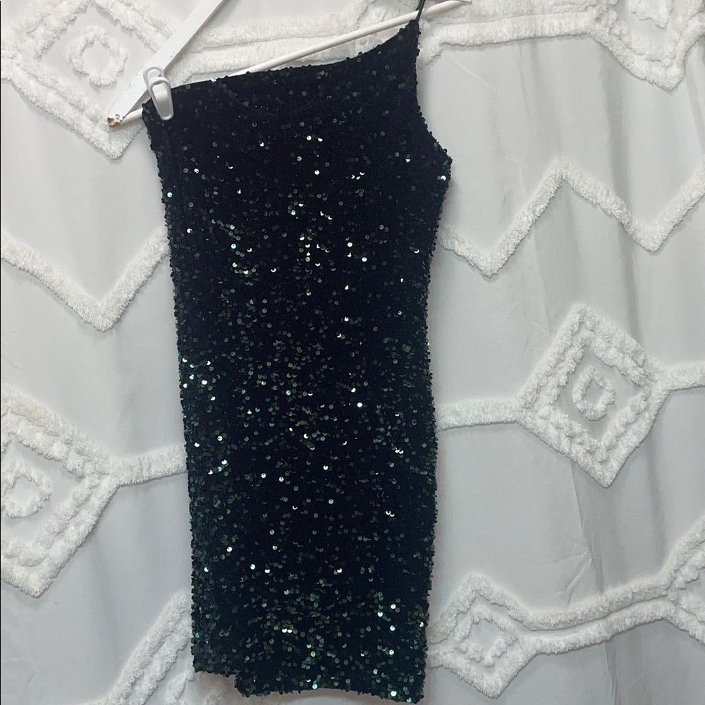 Elegant Green Sequin Dress